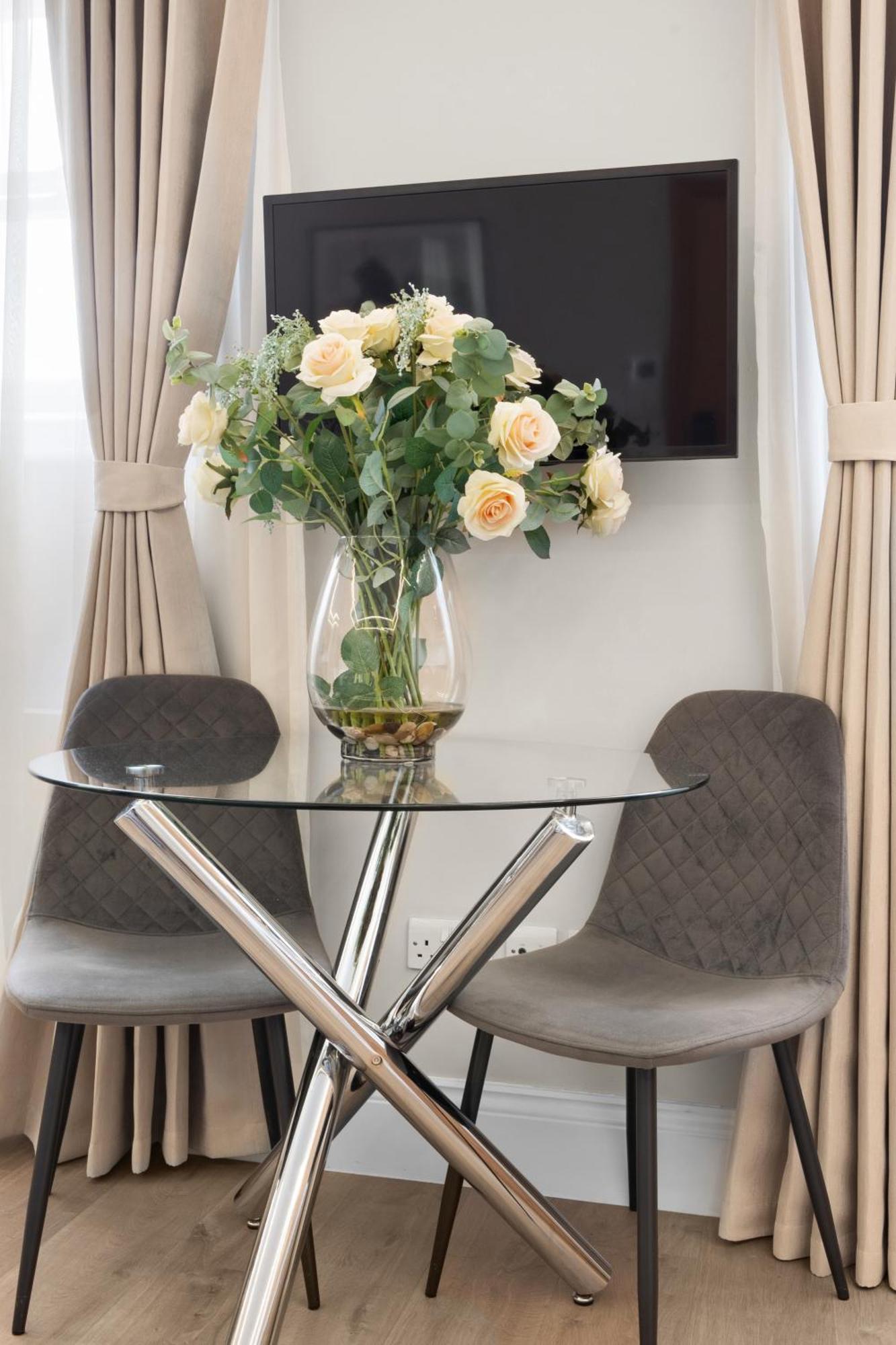 Apartament Cleveland Residences Russell Square *